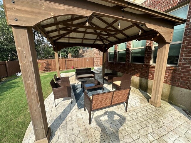 Building Photo - 4213 Valley Oaks Dr