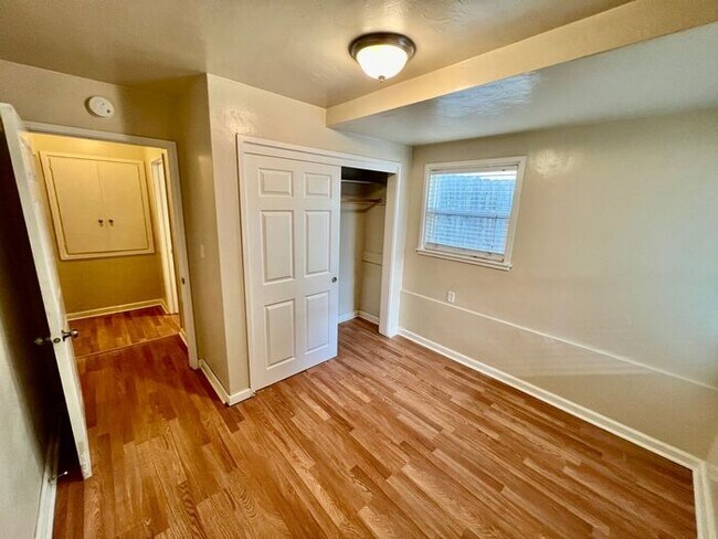 Building Photo - 2 bedroom 1 bathroom downtown Monterey apartment coming soon!
