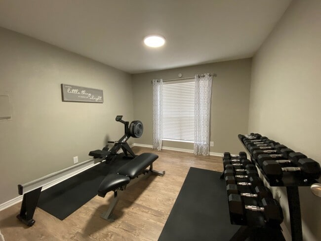 Building Photo - The Preakness Apartments