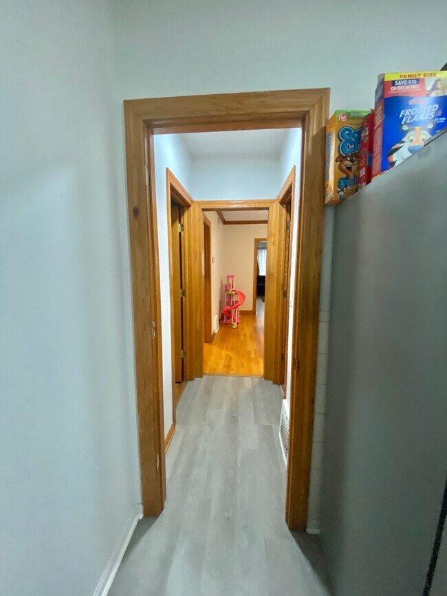 Building Photo - 5225 W Deming Pl