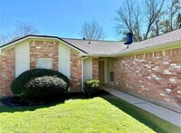 Building Photo - 1403 Valley Landing Dr