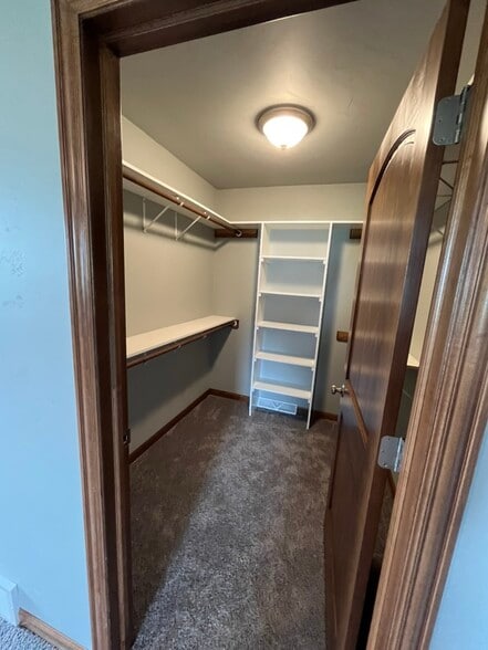 main-closet - 1454 Chickory Ct
