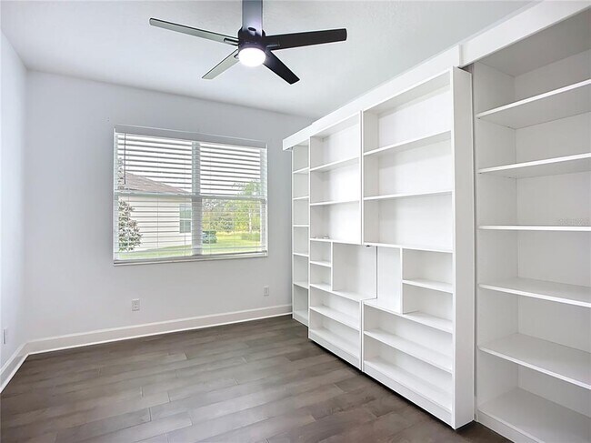 Building Photo - 15459 Santa Pola Dr