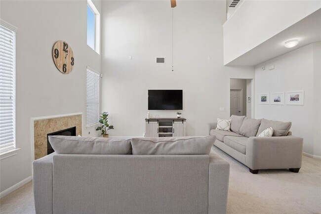 Building Photo - 3441 Shiraz Loop