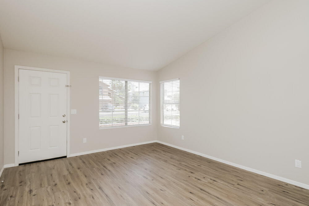 Building Photo - 6351 E Regina St