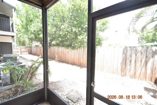 Building Photo - 3107 W Horatio St