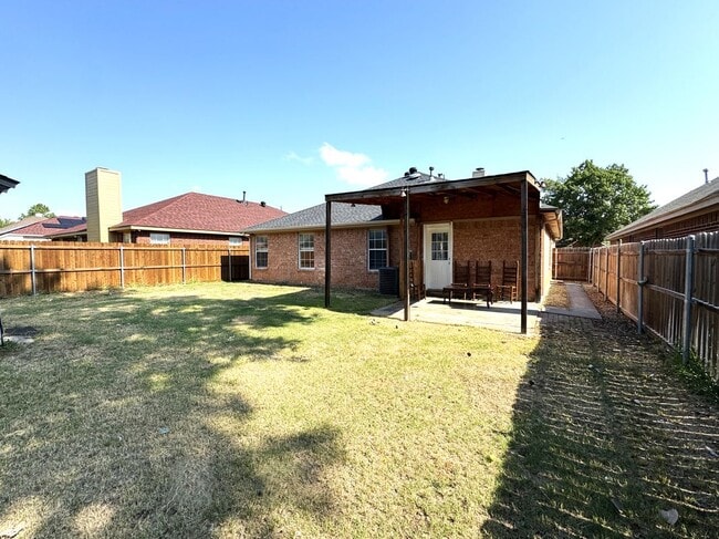 Building Photo - 8732 San Joaquin Trail