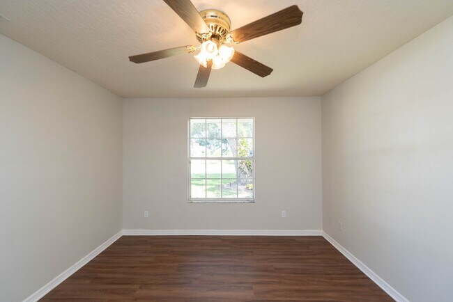 Building Photo - 1236 Buffing Cir SE