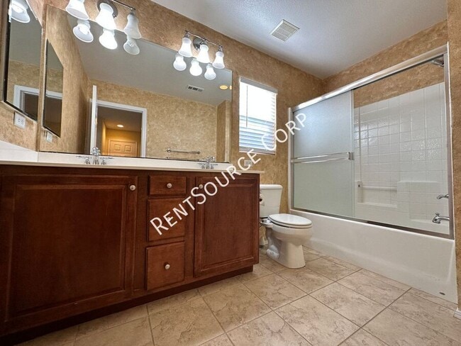 Building Photo - 23703 Stagecoach Way