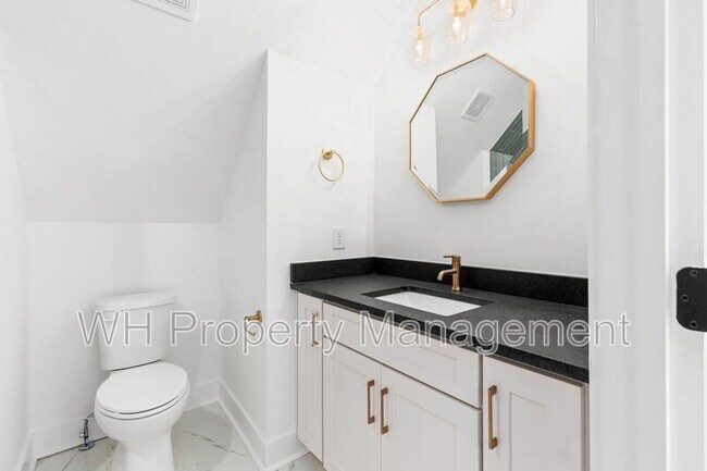 Building Photo - 500 Hobson Chapel Pl