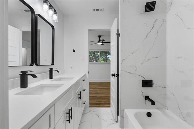 Building Photo - 219 Lakeview Dr