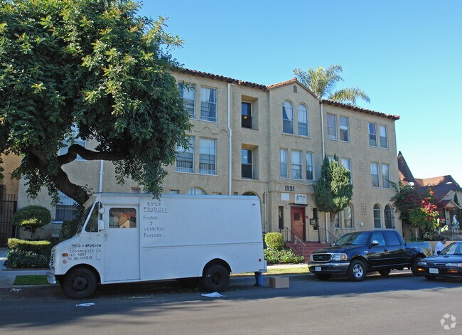Building Photo - 1131 S Bronson Ave