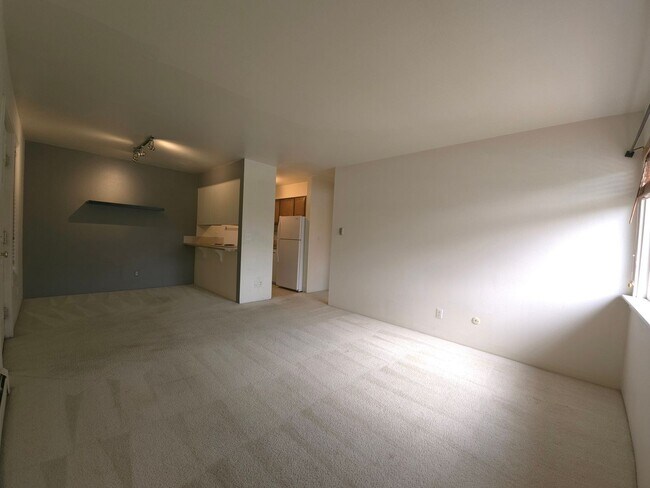 Building Photo - Mountain Views for a Serene and Scenic Lifestyle