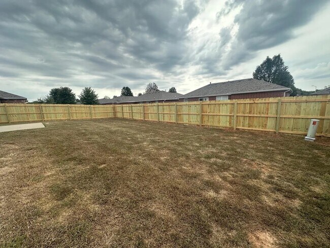 Building Photo - 4434 W Normal St