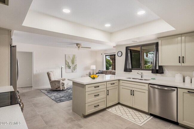 Building Photo - 12930 W Seville Dr