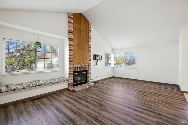 Building Photo - 1424 Dandelion Way