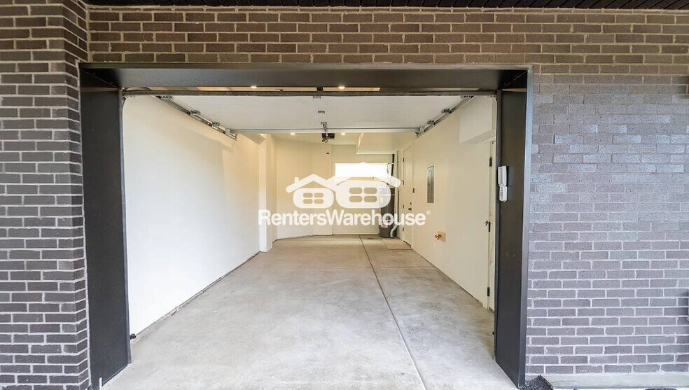 Building Photo - 544 N 600 W