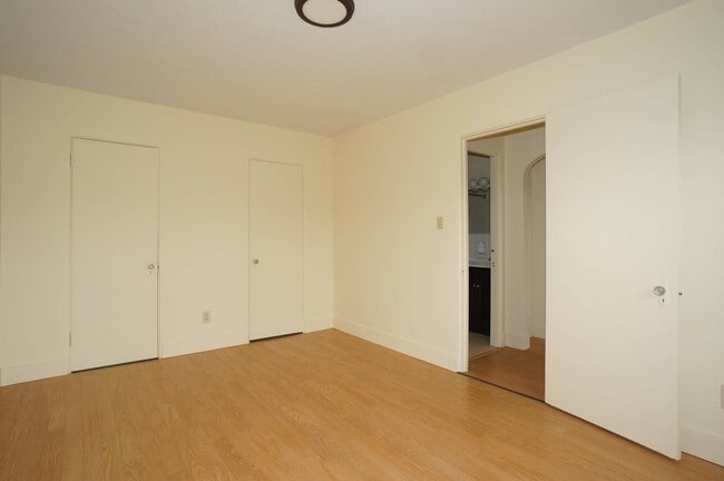 Building Photo - 5533 Covode St