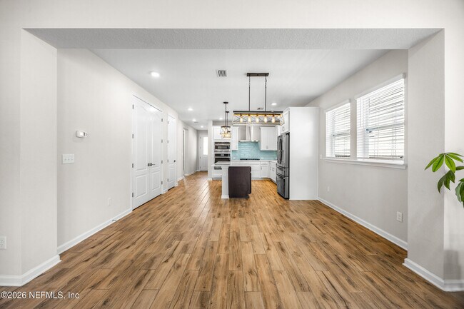 Building Photo - 73 Bluebonnet Way
