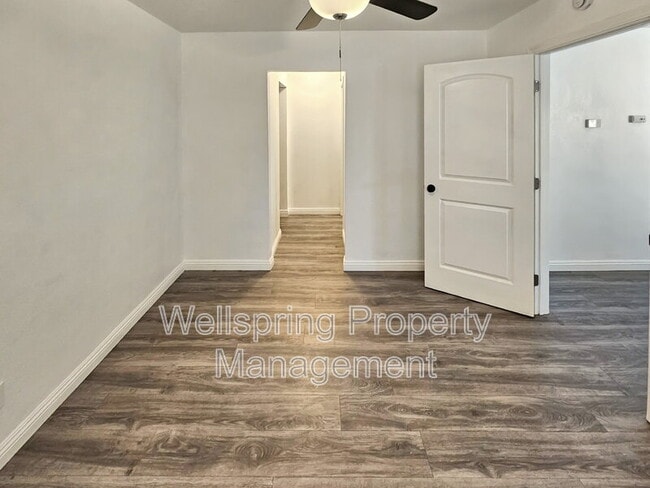 Building Photo - 327 W Haloid Ave