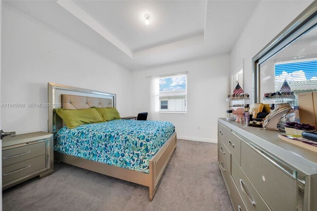 Building Photo - 2699 SE 19th St