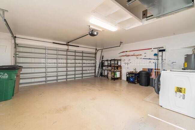 Building Photo - 304 NW 12th Ln