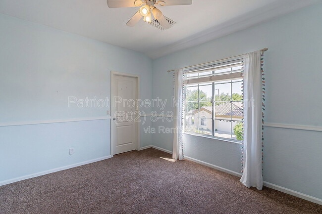 Building Photo - 2078 E Flint St