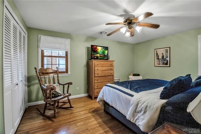 Building Photo - 97 Tartan Ln