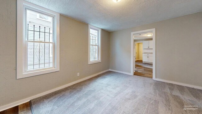 Building Photo - Clark / Fulton Area - 4 Bedrooms - Single ...