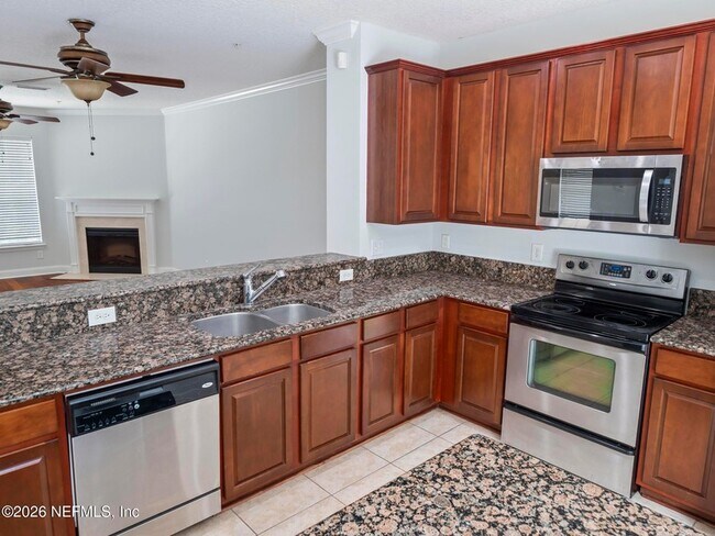 Building Photo - 4472 Congressional Dr