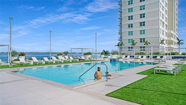 Building Photo - 770 Claughton Island Dr