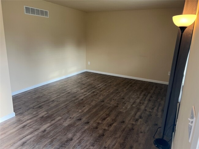 Building Photo - 18 Duffy Ct