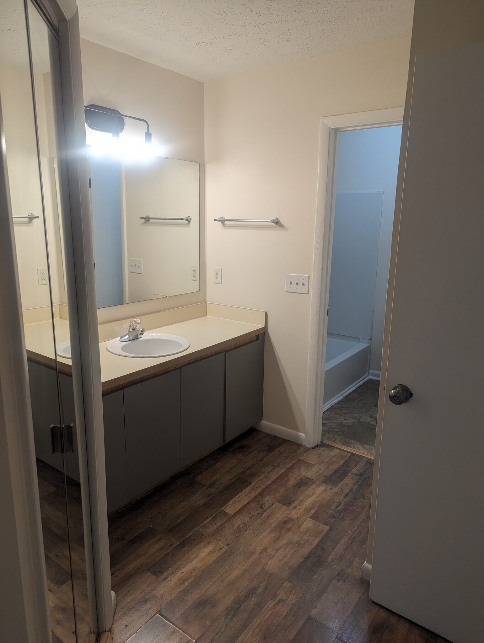 Master Bathroom - 6780 Willowbrook Dr