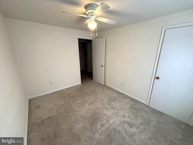 Building Photo - 8104 Oaklake Ct