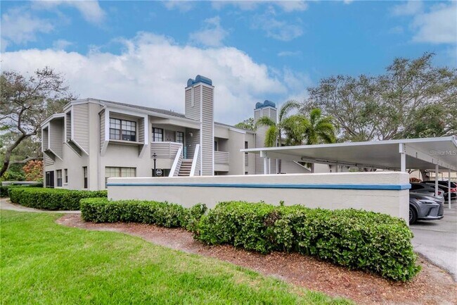 Building Photo - 8737 Bardmoor Pl