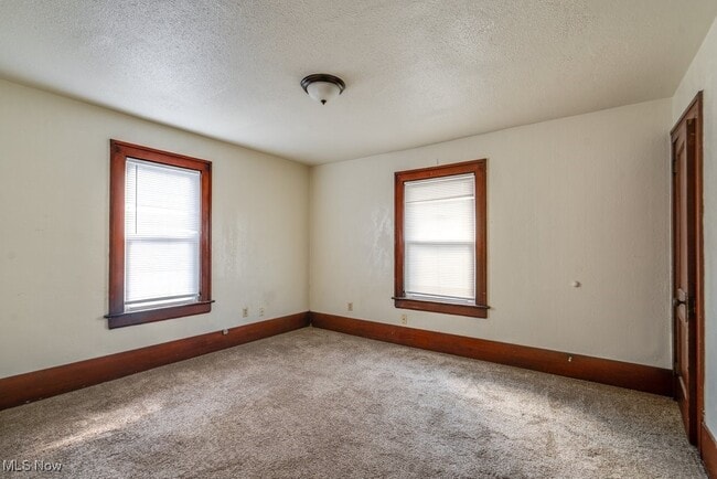 Building Photo - 309 Power St