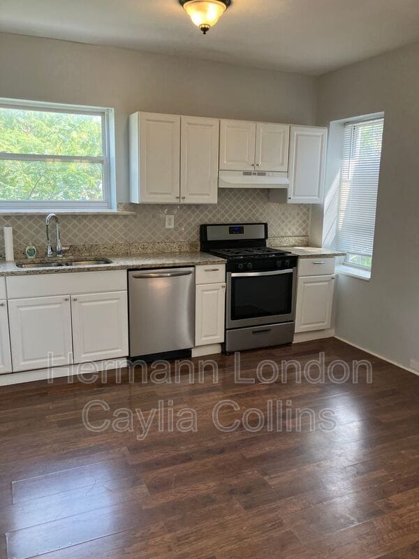 Building Photo - 4910 Bonita Ave