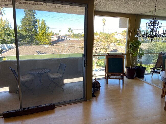 Building Photo - 6601 Springpark Ave