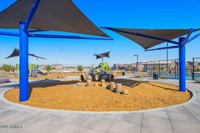 Building Photo - 10155 W Columbus Ave