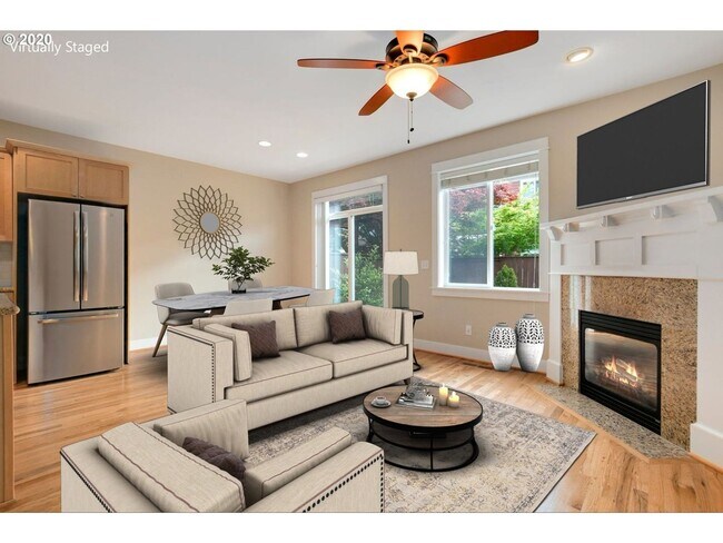 Building Photo - Bright Bull Mountain Townhome - Hardwoods, Granite, Private Patio, Garage, and more!