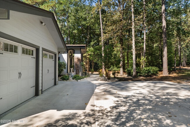 Building Photo - 426 Loblolly Dr