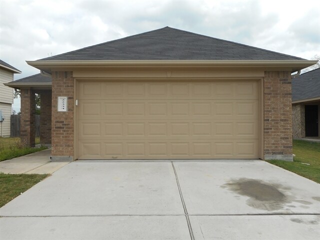 Primary Photo - 22334 Queenbury Hills Dr