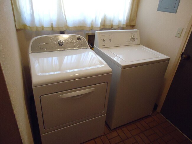 Building Photo - Clean 3 Bedroom, 2 Bath, 2 Car Garage Home in Village with views!!!