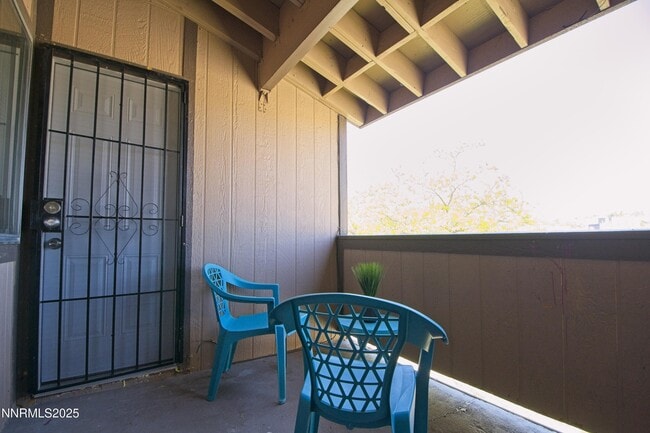 Building Photo - 2375 Tripp Dr