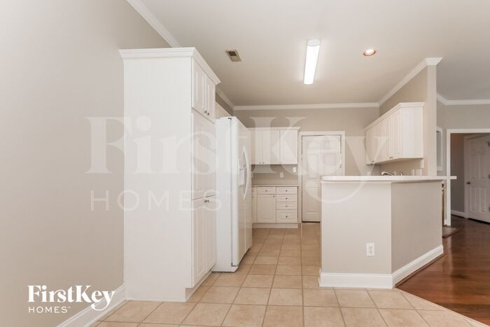 Building Photo - 6105 Creft Cir