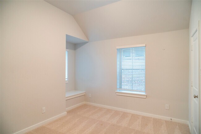 Building Photo - 6519 Bramble Cv Ln