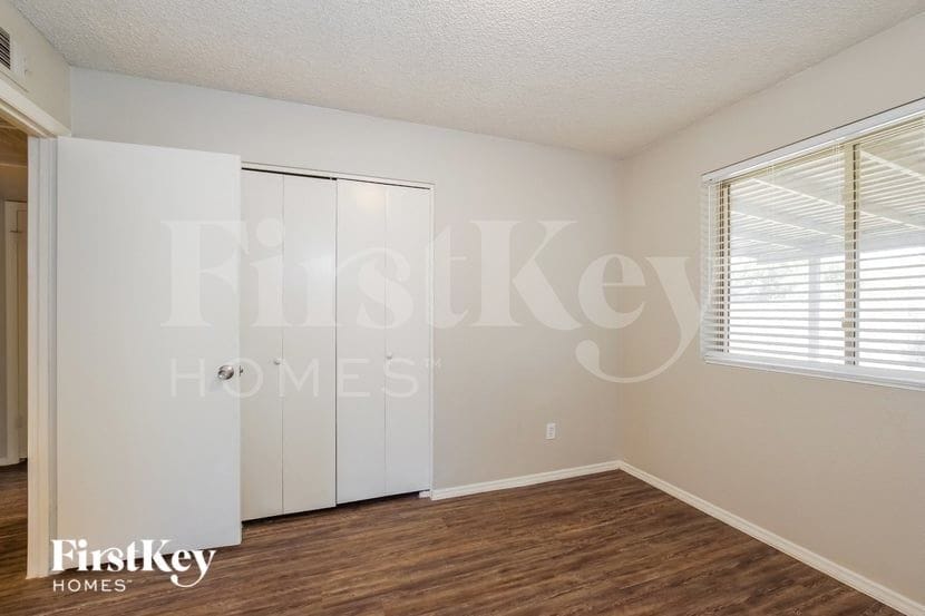 Building Photo - 3826 W Villa Rita Dr