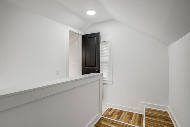 Building Photo - 4421 Bellefontaine Ave
