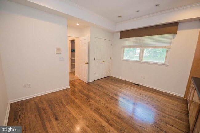 Building Photo - 5482 Royal Mile Blvd