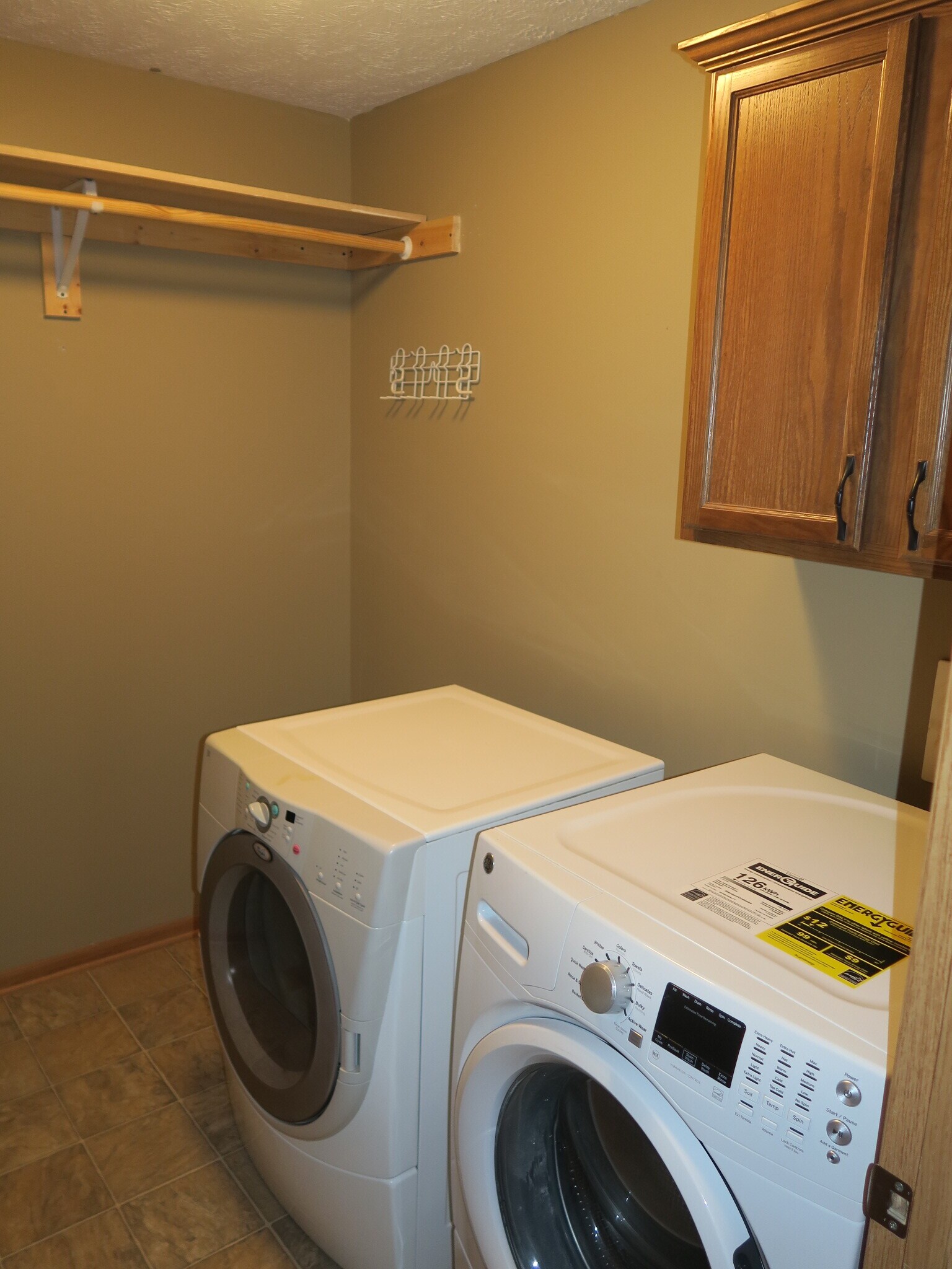 laundry on main level with kitchen - 11714 S 203rd St